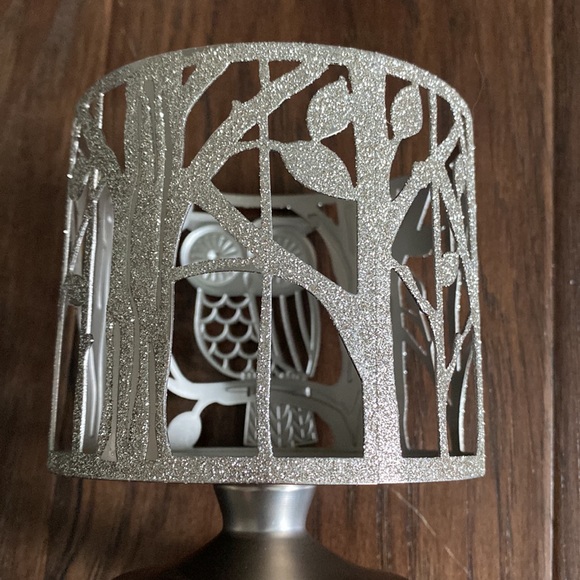 Bath and Body works sweater weather 3-wick candle with owl candle holder - Picture 5 of 8